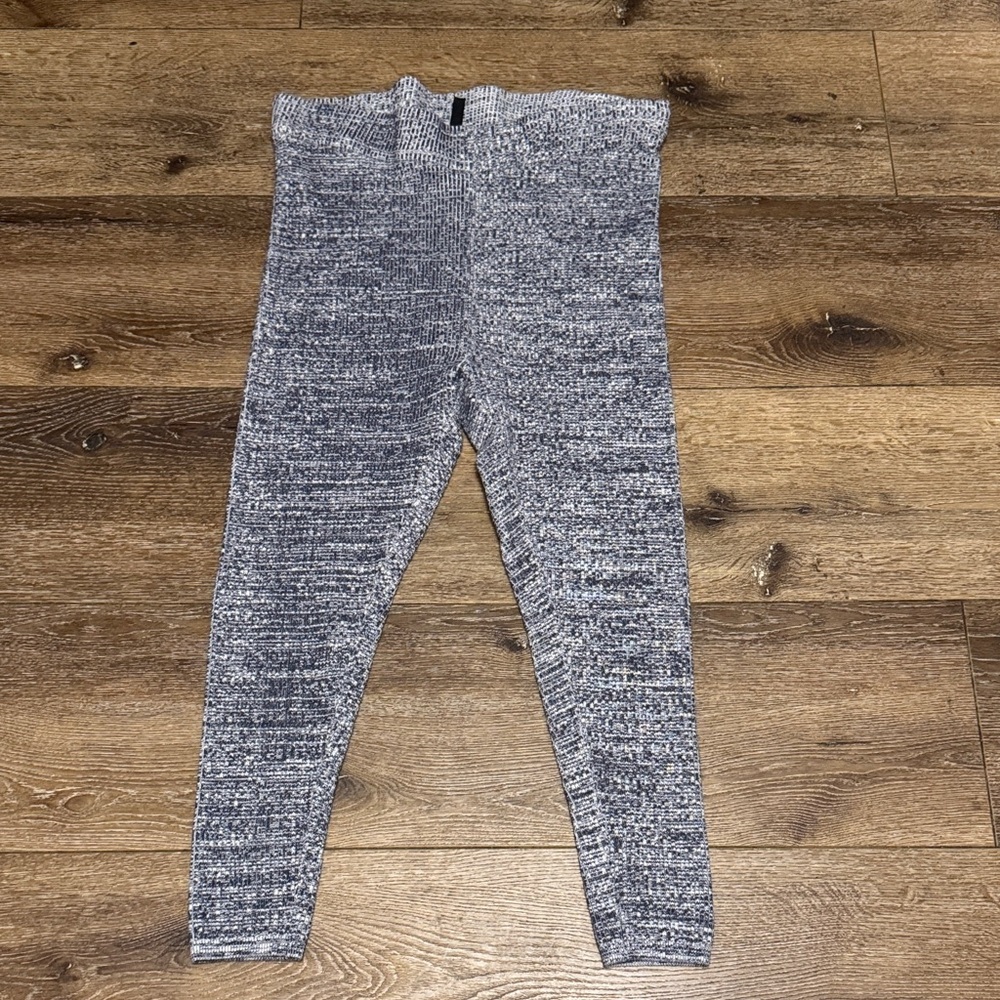 Torrid thick leggings 4 - Picture 1 of 2